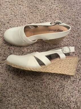 easy street Cream Espadrille Wedge Slingback Sandals